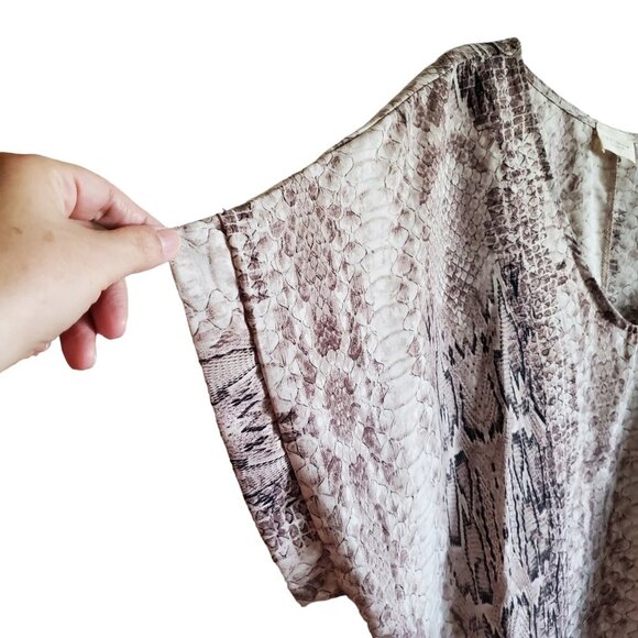 1. 4. 3 Story by Line Up Brown Reptile Print Blouse Capped Sleeves 3X - Picture 5 of 13